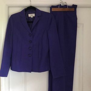 Le Suit Pant Suit Size 6P